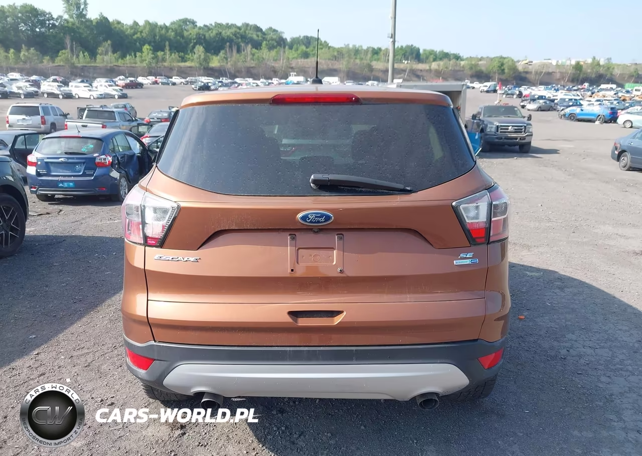2017 Ford Escape Se VIN:1FMCU9GD7HUA57133 - 16