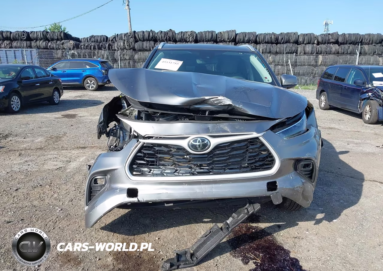 2025 Toyota Highlander Xle VIN:5TDKDRBH4SS581443 - 12