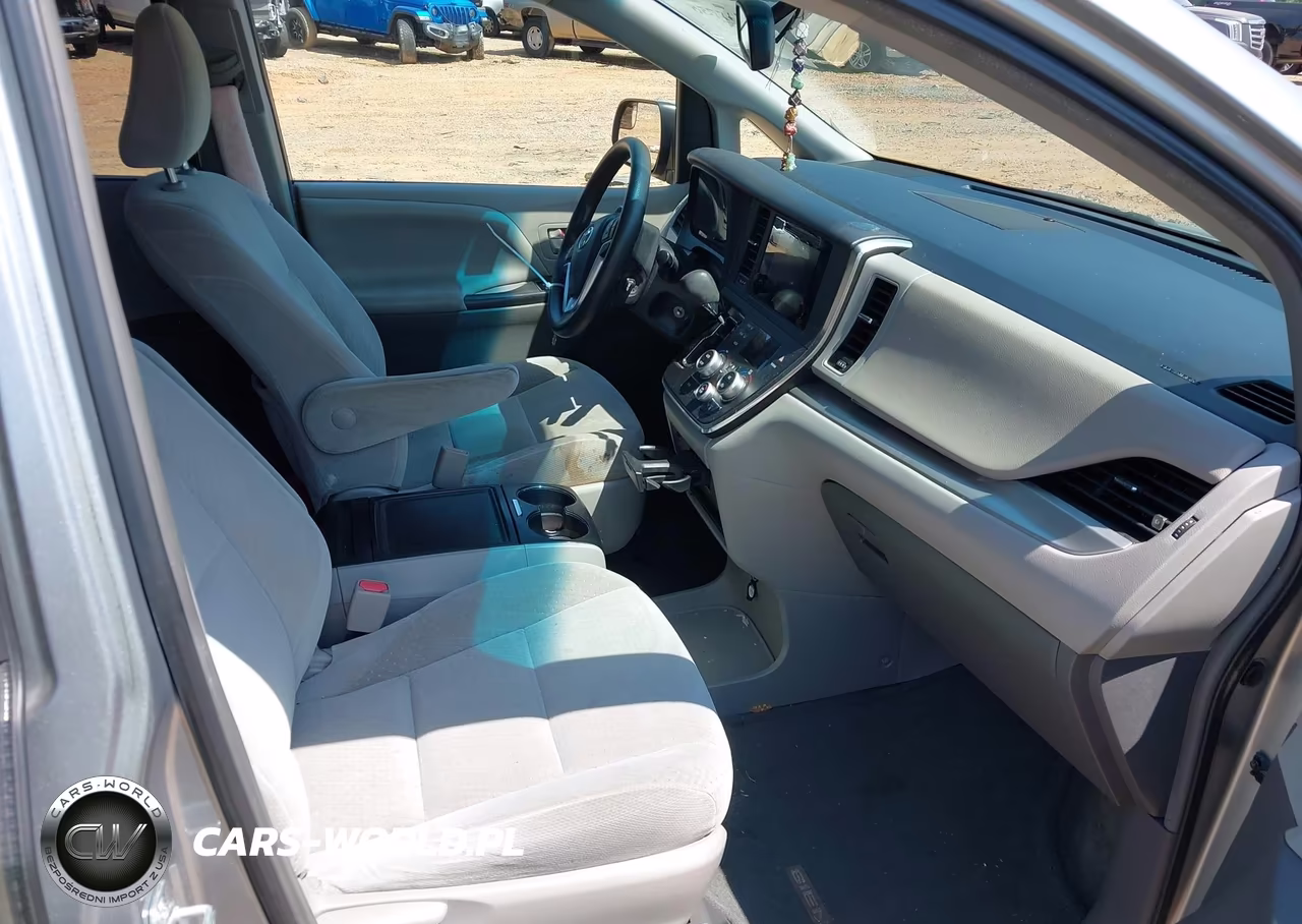 2015 Toyota Sienna Le 8 Passenger VIN:5TDKK3DC1FS605241 - 5