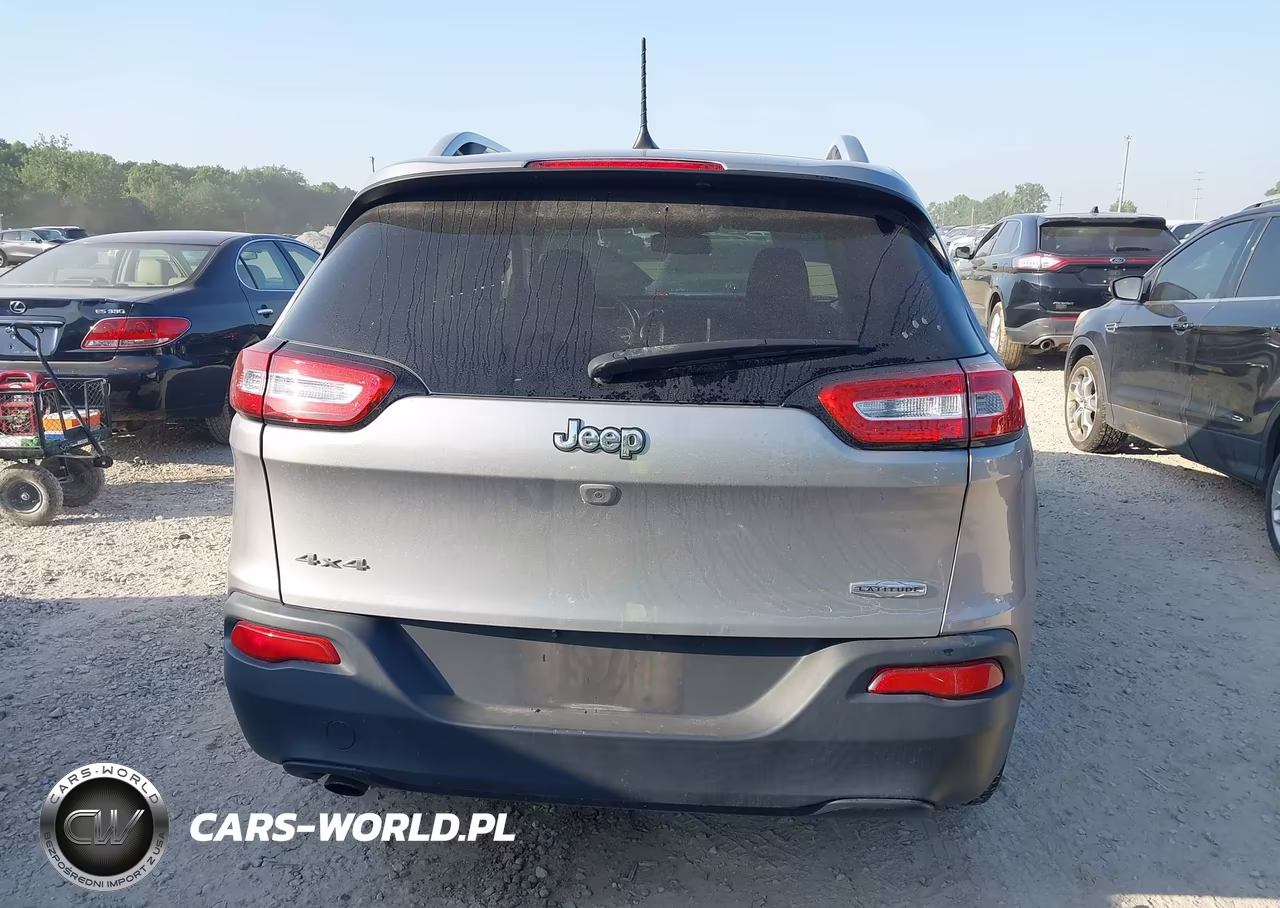 2017 Jeep Cherokee Latitude 4X4 VIN:1C4PJMCB5HW649169 - 17