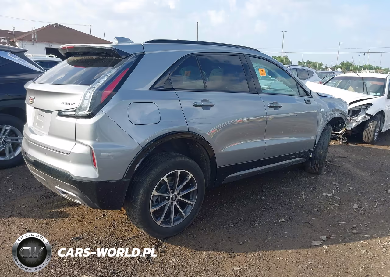 2024 Cadillac Xt4 Sport VIN:1GYFZFR45RF102634 - 4