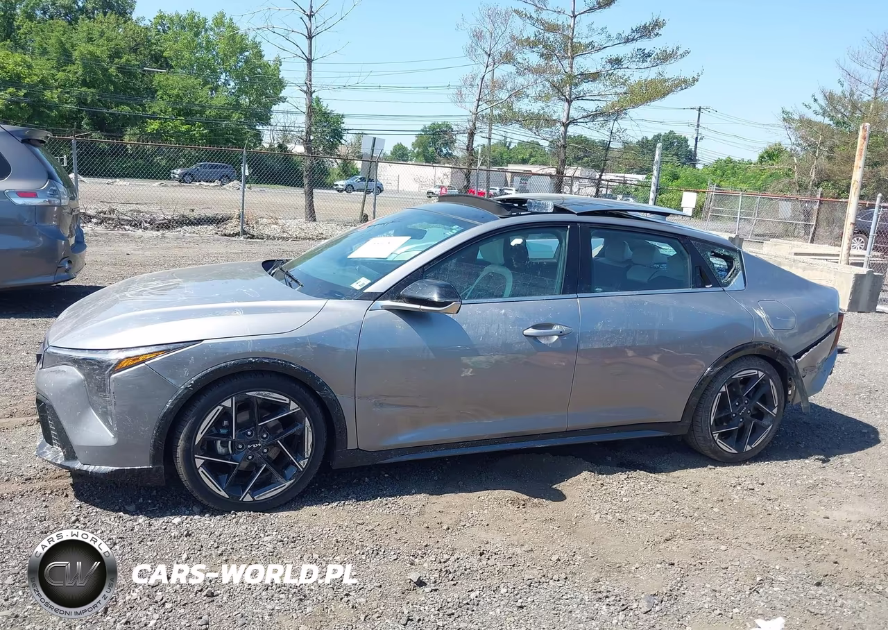 2025 Kia K4 Gt-Line VIN:3KPFW4DEXSE042417 - 13