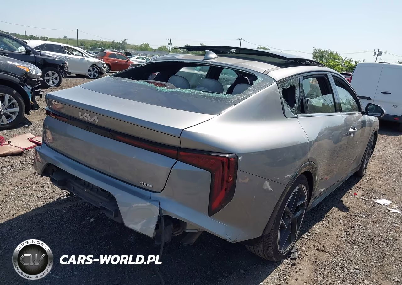 2025 Kia K4 Gt-Line VIN:3KPFW4DEXSE042417 - 6