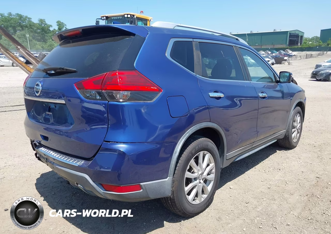 2017 Nissan Rogue Sv VIN:KNMAT2MT8HP517447 - 4