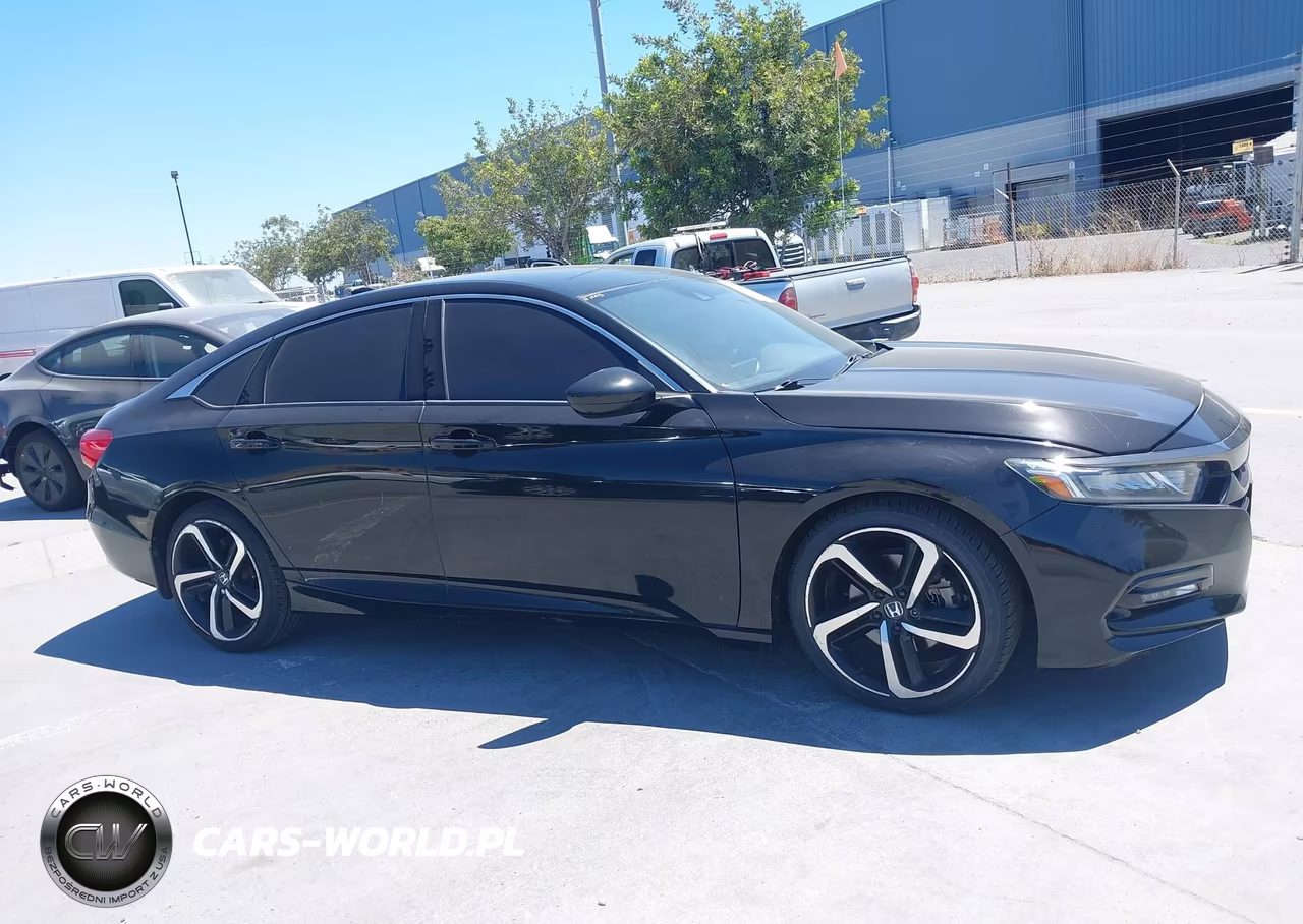 2018 Honda Accord Sport VIN:1HGCV1F30JA096098 - 13
