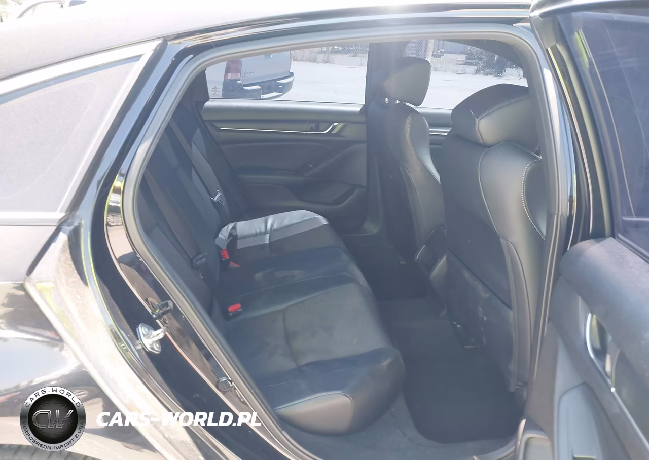 2018 Honda Accord Sport VIN:1HGCV1F30JA096098 - 8