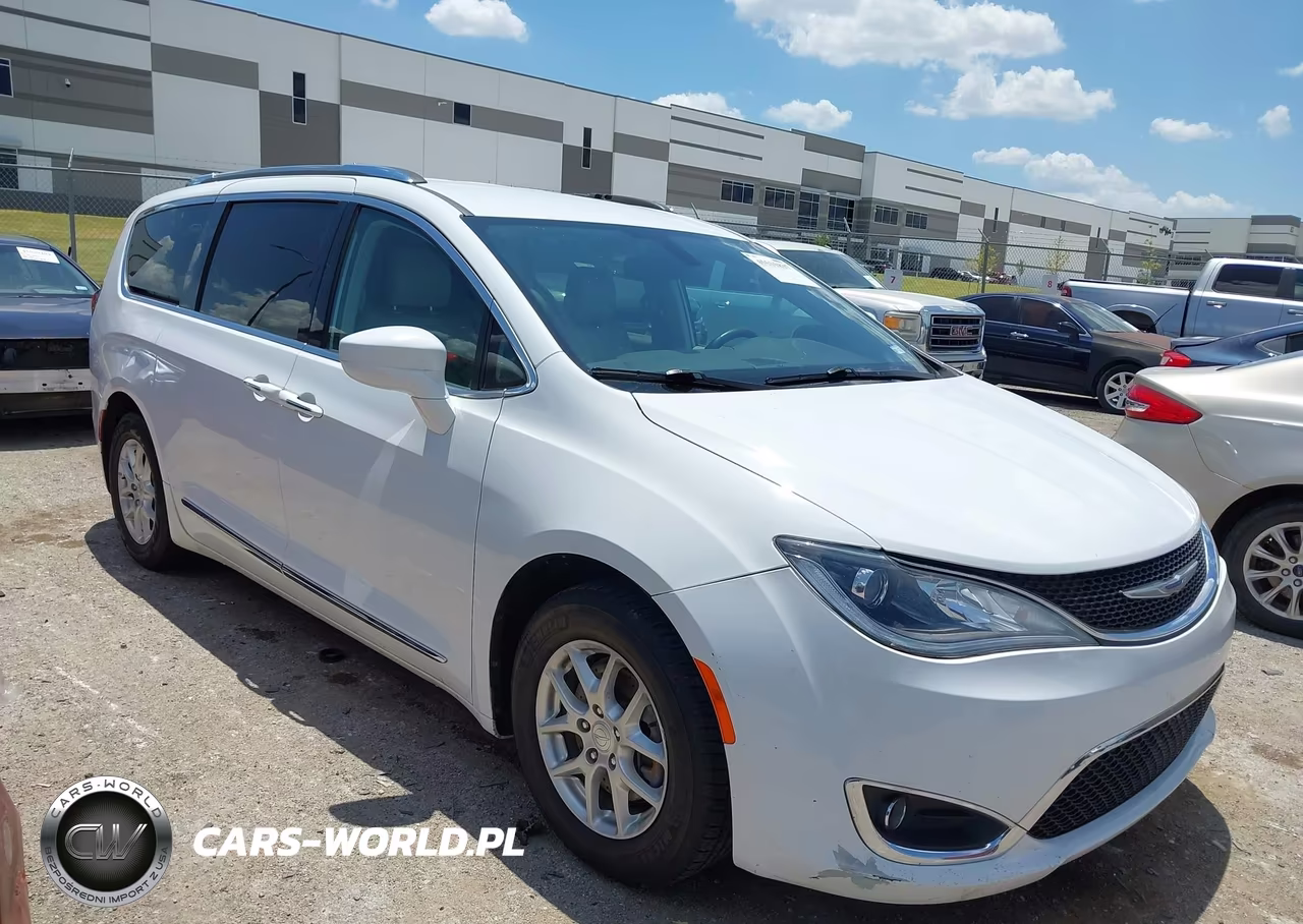 2020 Chrysler Pacifica Touring L