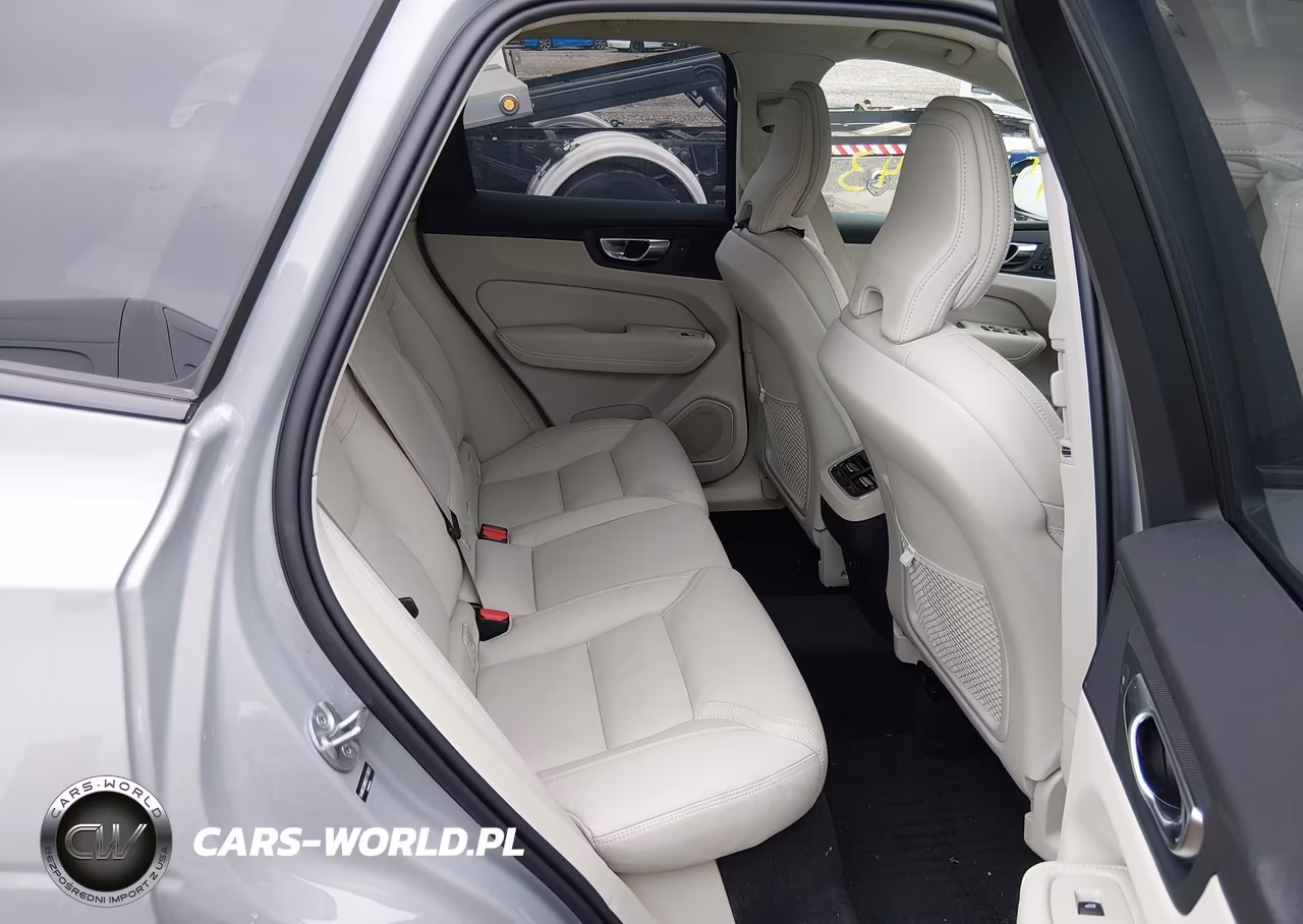 2025 Volvo Xc60 B5 Ultra VIN:YV4M12RM9S1113651 - 8