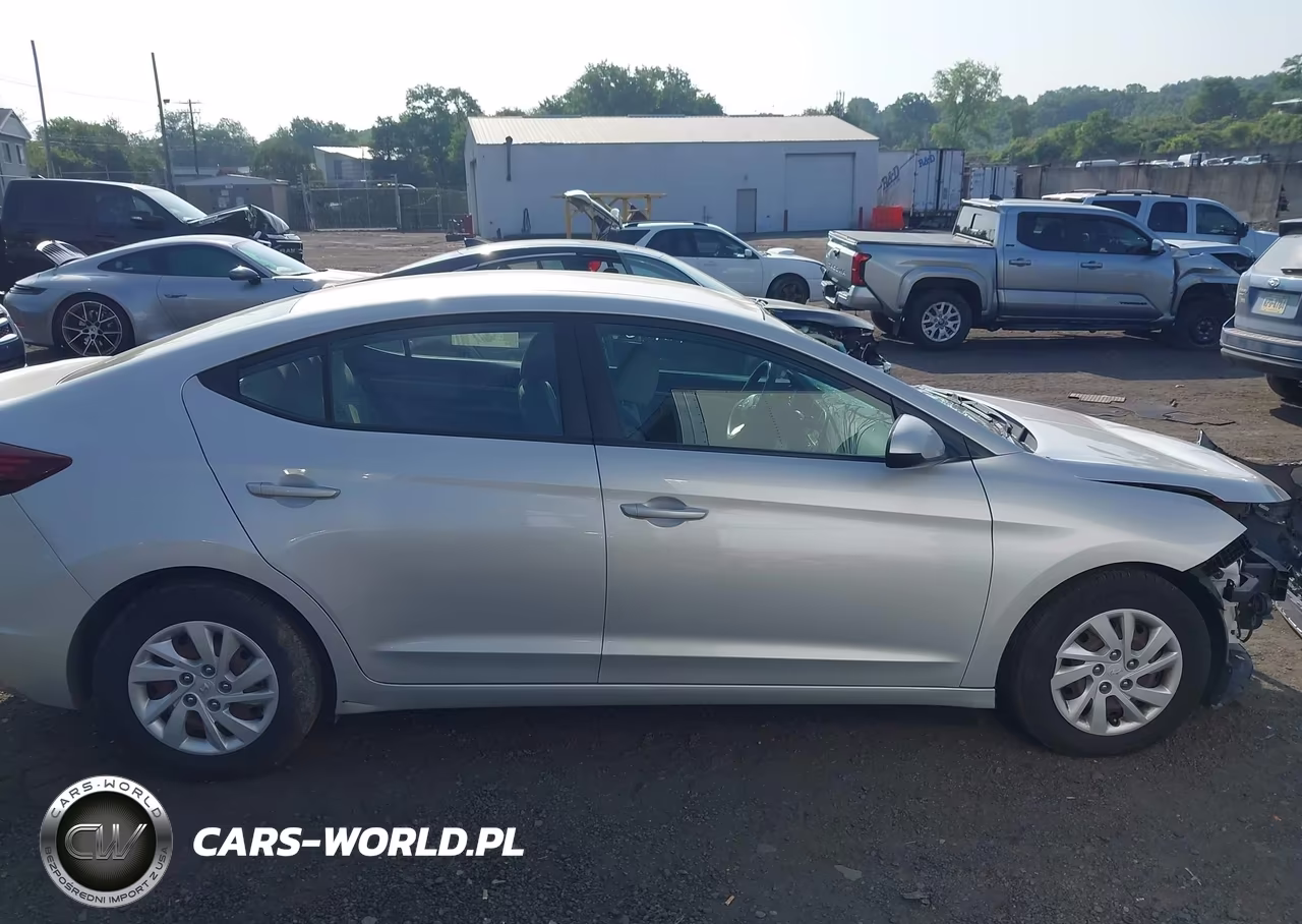 2019 Hyundai Elantra Se VIN:5NPD74LF3KH497670 - 13