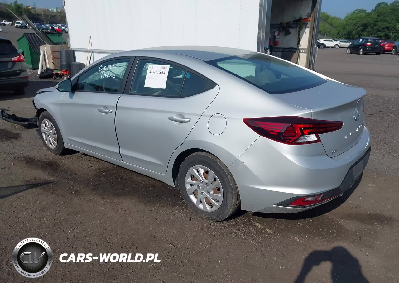 2019 Hyundai Elantra Se VIN:5NPD74LF3KH497670 - 3