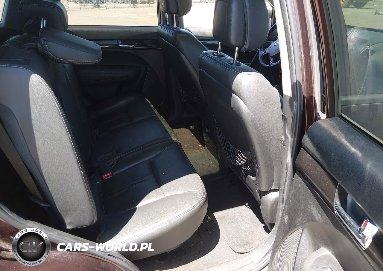 2011 Kia Sorento Ex V6 VIN:5XYKUDA28BG151878 - 8