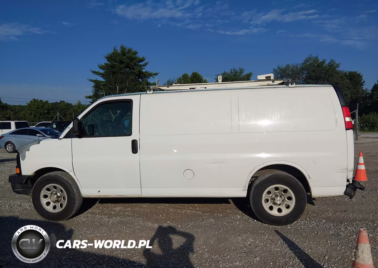 2010 Chevrolet Express 1500 Work Van VIN:1GCUGADX9A1171643 - 14