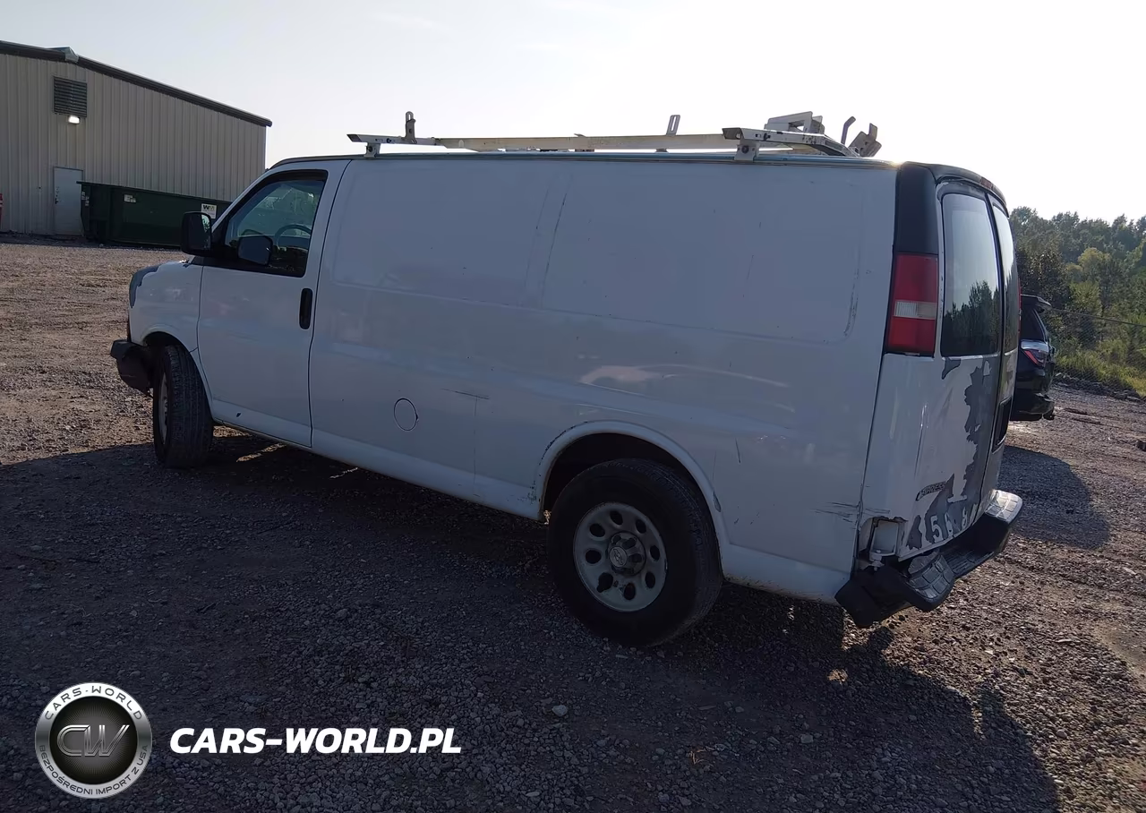 2010 Chevrolet Express 1500 Work Van VIN:1GCUGADX9A1171643 - 3