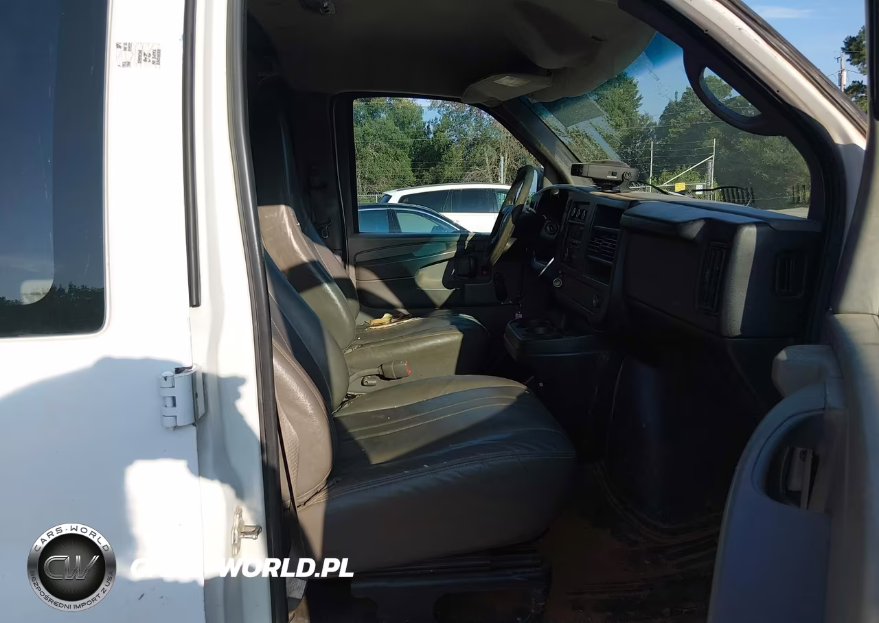 2010 Chevrolet Express 1500 Work Van VIN:1GCUGADX9A1171643 - 5