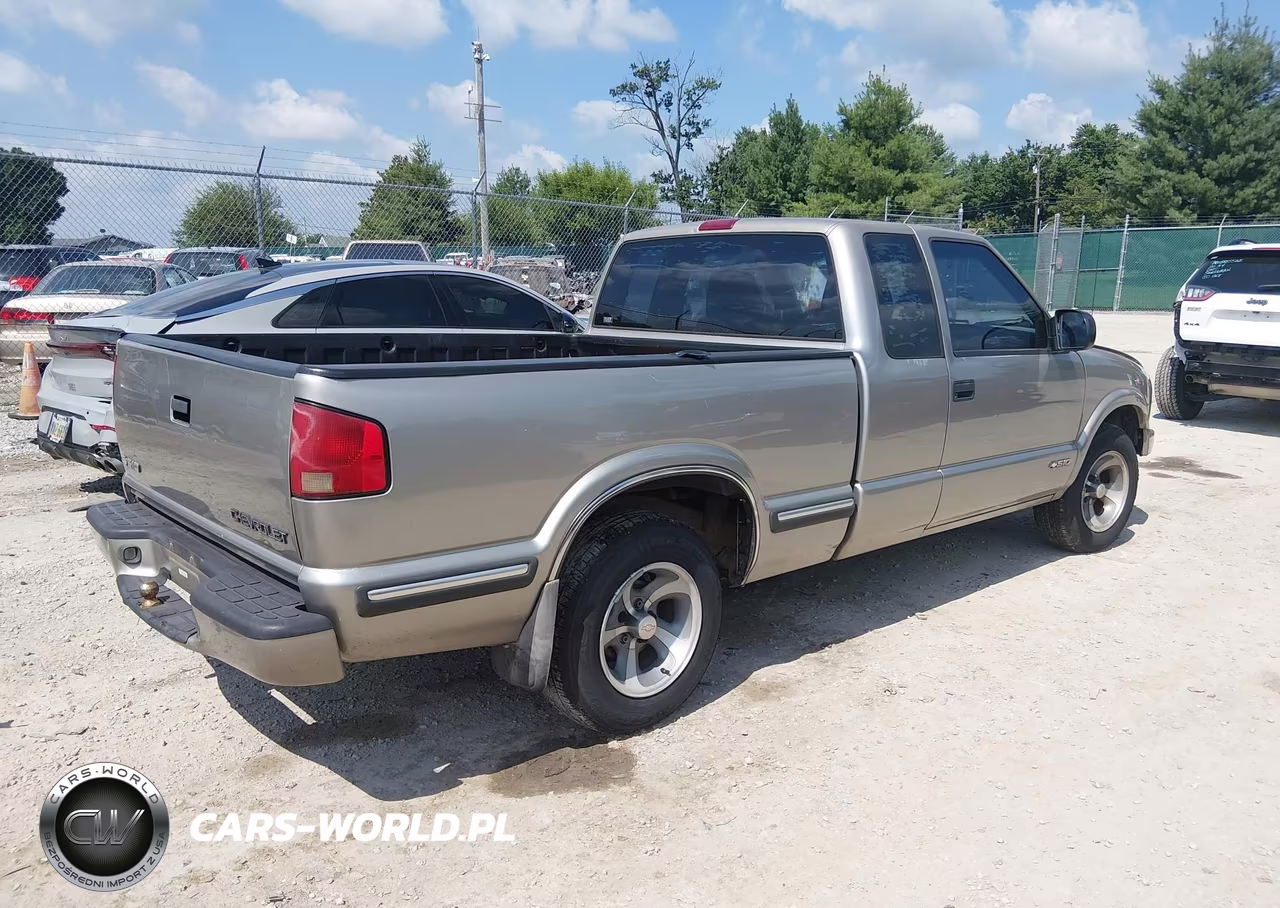 2000 Chevrolet S-10 Ls VIN:1GCCS1942Y8117918 - 4