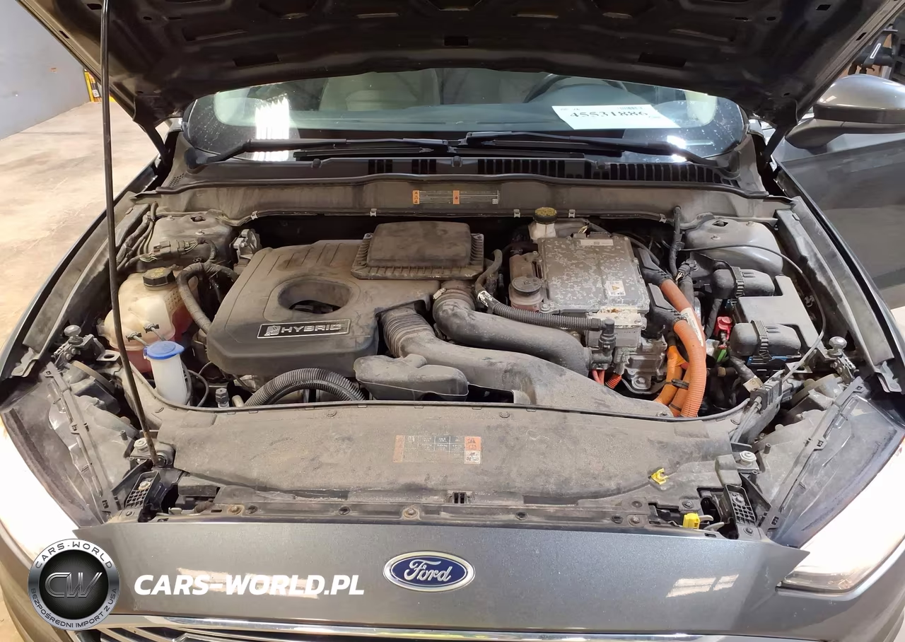 2018 Ford Fusion Hybrid S VIN:3FA6P0UU8JR279109 - 10