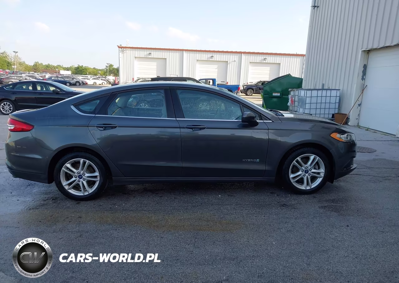 2018 Ford Fusion Hybrid S VIN:3FA6P0UU8JR279109 - 16