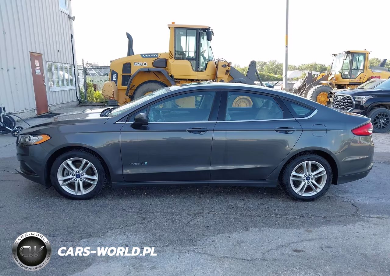 2018 Ford Fusion Hybrid S VIN:3FA6P0UU8JR279109 - 17