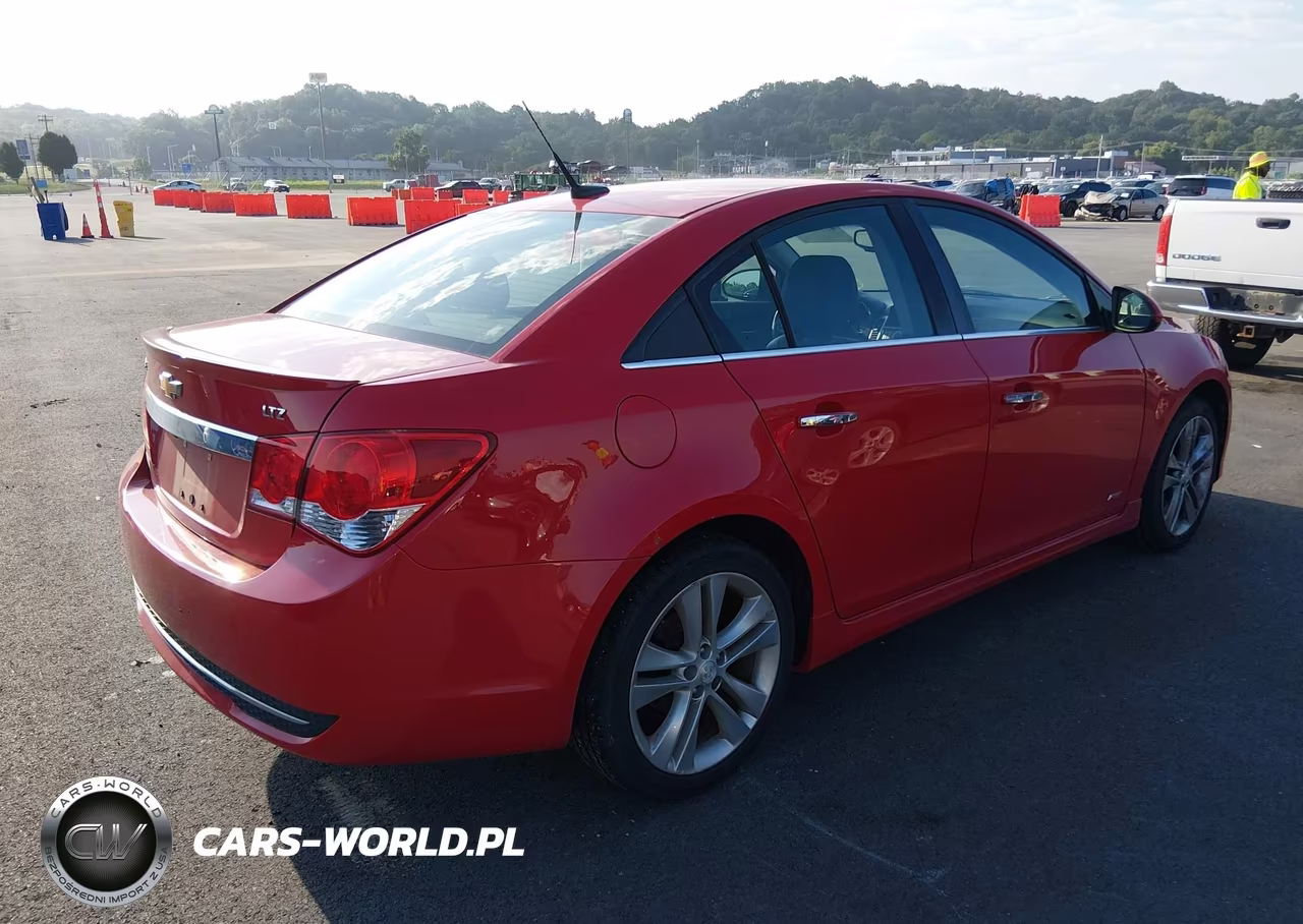 2013 Chevrolet Cruze Ltz VIN:1G1PG5SB3D7287023 - 4