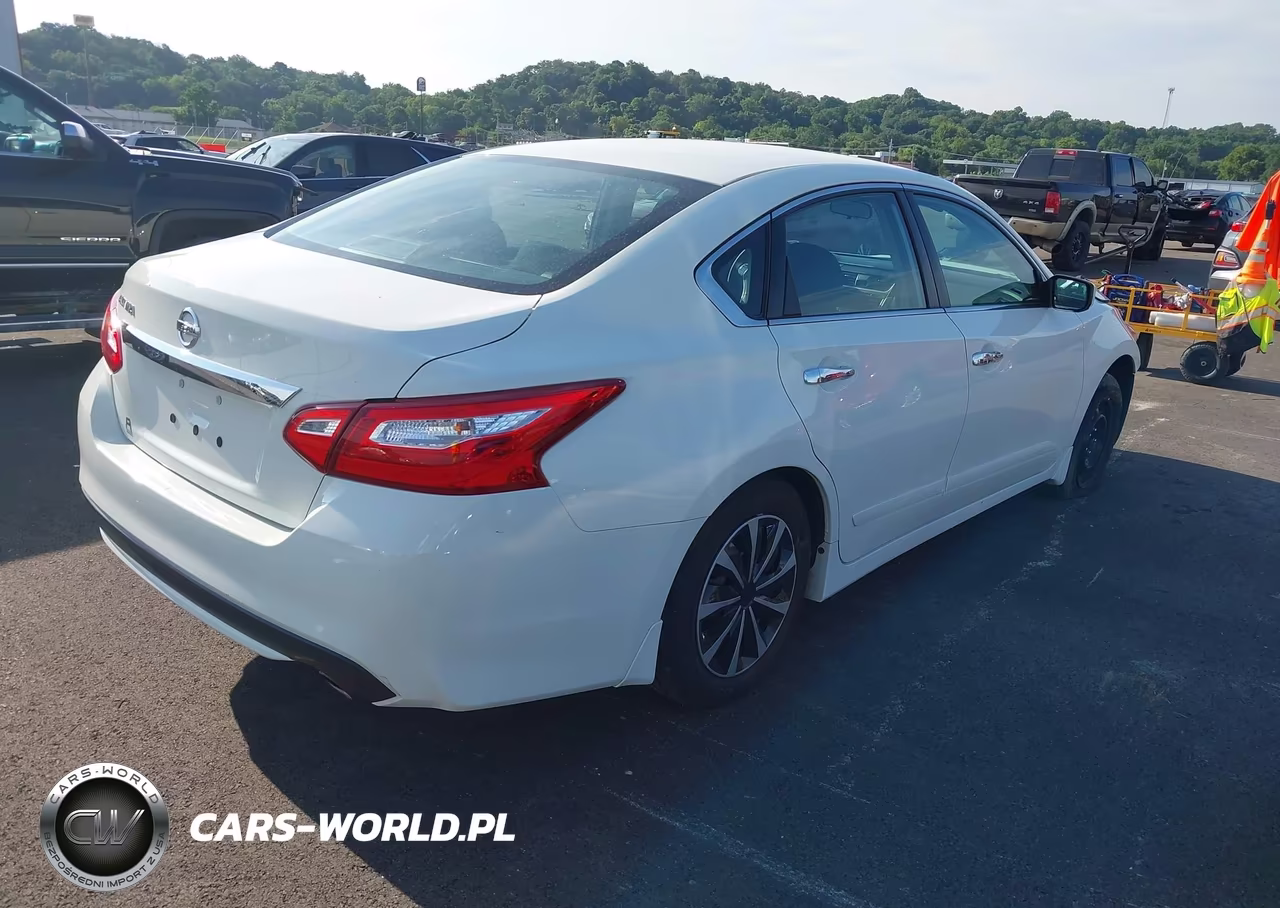 2017 Nissan Altima 2.5 S VIN:1N4AL3AP2HC296535 - 4
