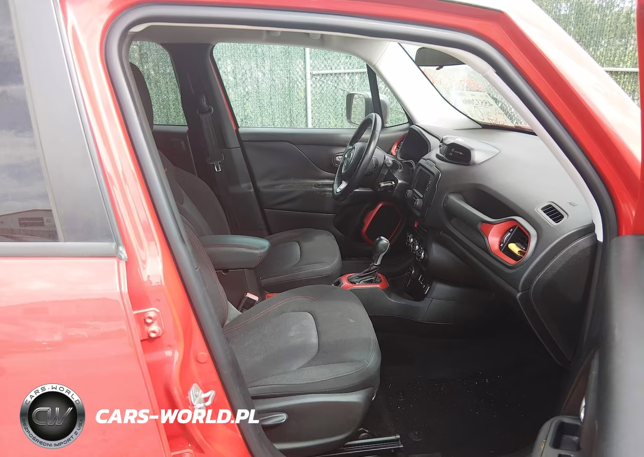 2015 Jeep Renegade Trailhawk VIN:ZACCJBCTXFPB49451 - 5