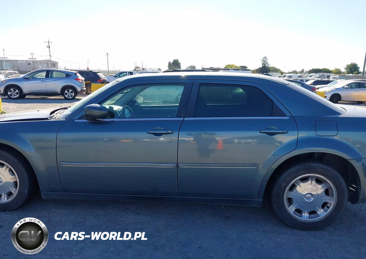 2005 Chrysler 300 Touring VIN:2C3AA53GX5H512699 - 14