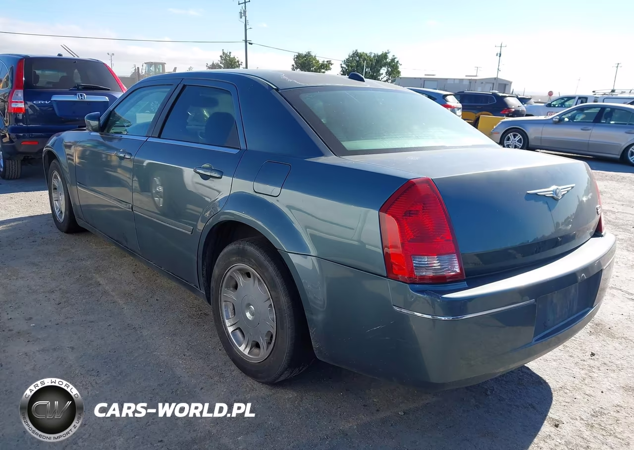 2005 Chrysler 300 Touring VIN:2C3AA53GX5H512699 - 3