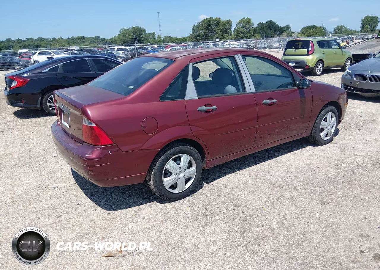 2007 Ford Focus S-Se-Ses VIN:1FAFP34N67W313323 - 4
