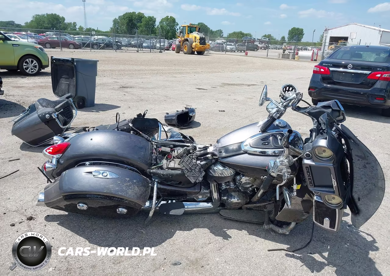 2017 Indian Motorcycle Co. Roadmaster VIN:56KTRAAA9H3355866 - 12