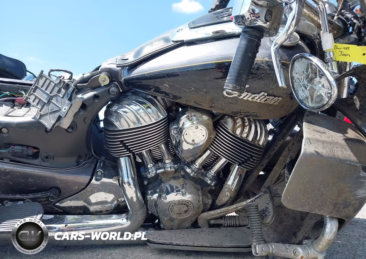 2017 Indian Motorcycle Co. Roadmaster VIN:56KTRAAA9H3355866 - 8