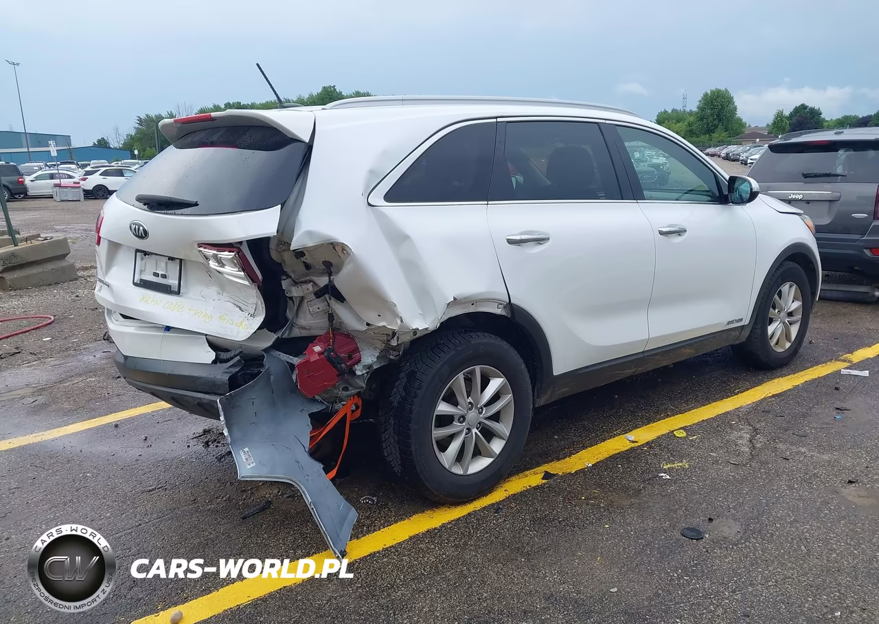 2017 Kia Sorento 3.3L Lx VIN:5XYPGDA53HG335710 - 4