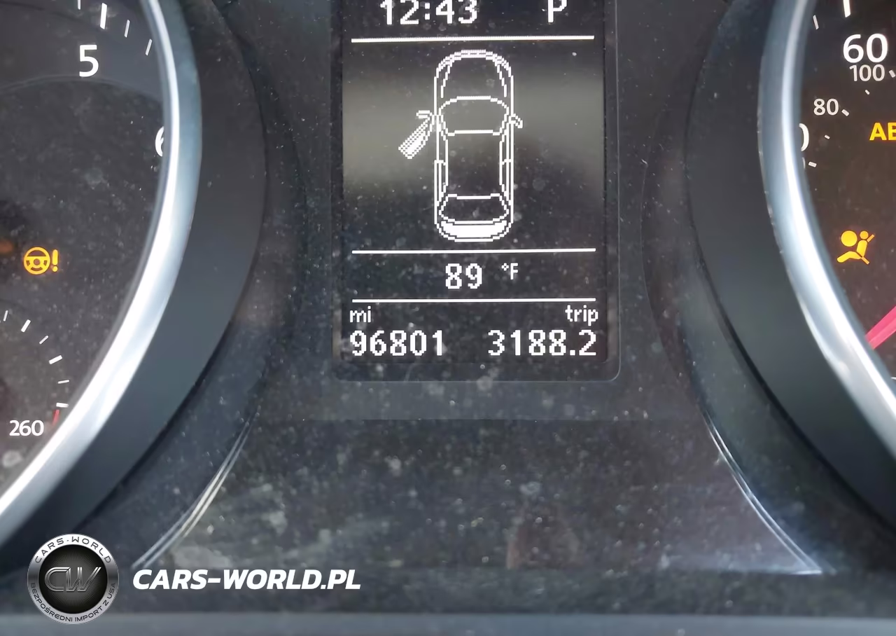 2018 Volkswagen Passat 2.0T R-Line-2.0T S VIN:1VWAA7A36JC039563 - 15