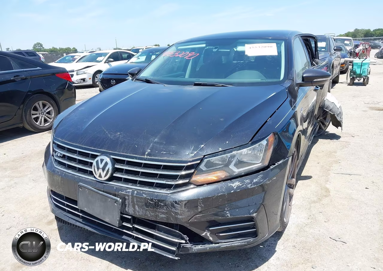 2018 Volkswagen Passat 2.0T R-Line-2.0T S VIN:1VWAA7A36JC039563 - 2
