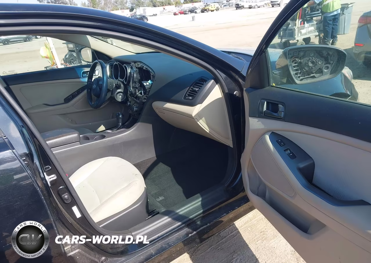 2015 Kia Optima Lx VIN:5XXGM4A73FG359520 - 5