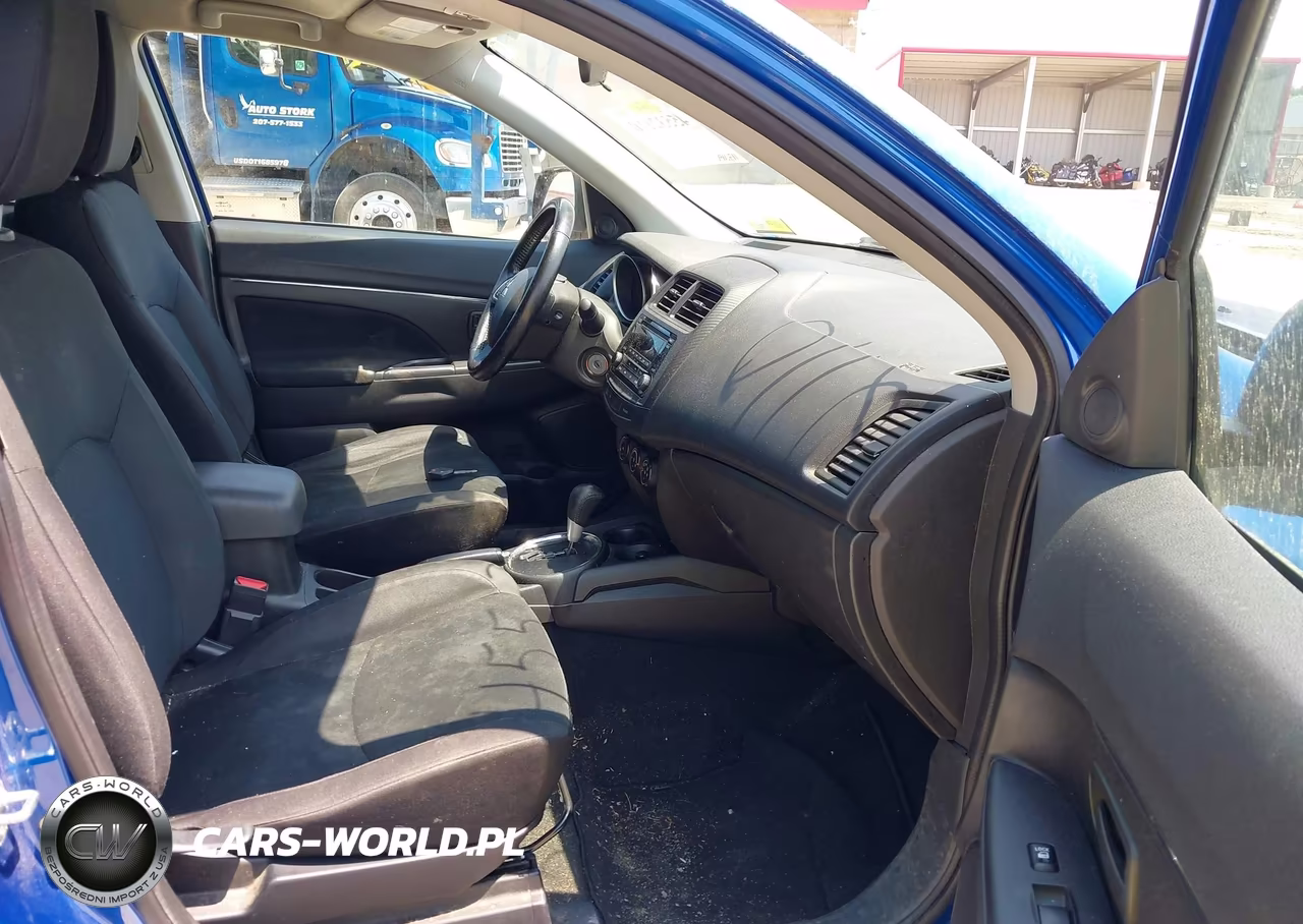 2015 Mitsubishi Outlander Sport Es VIN:4A4AR3AU2FE057110 - 5