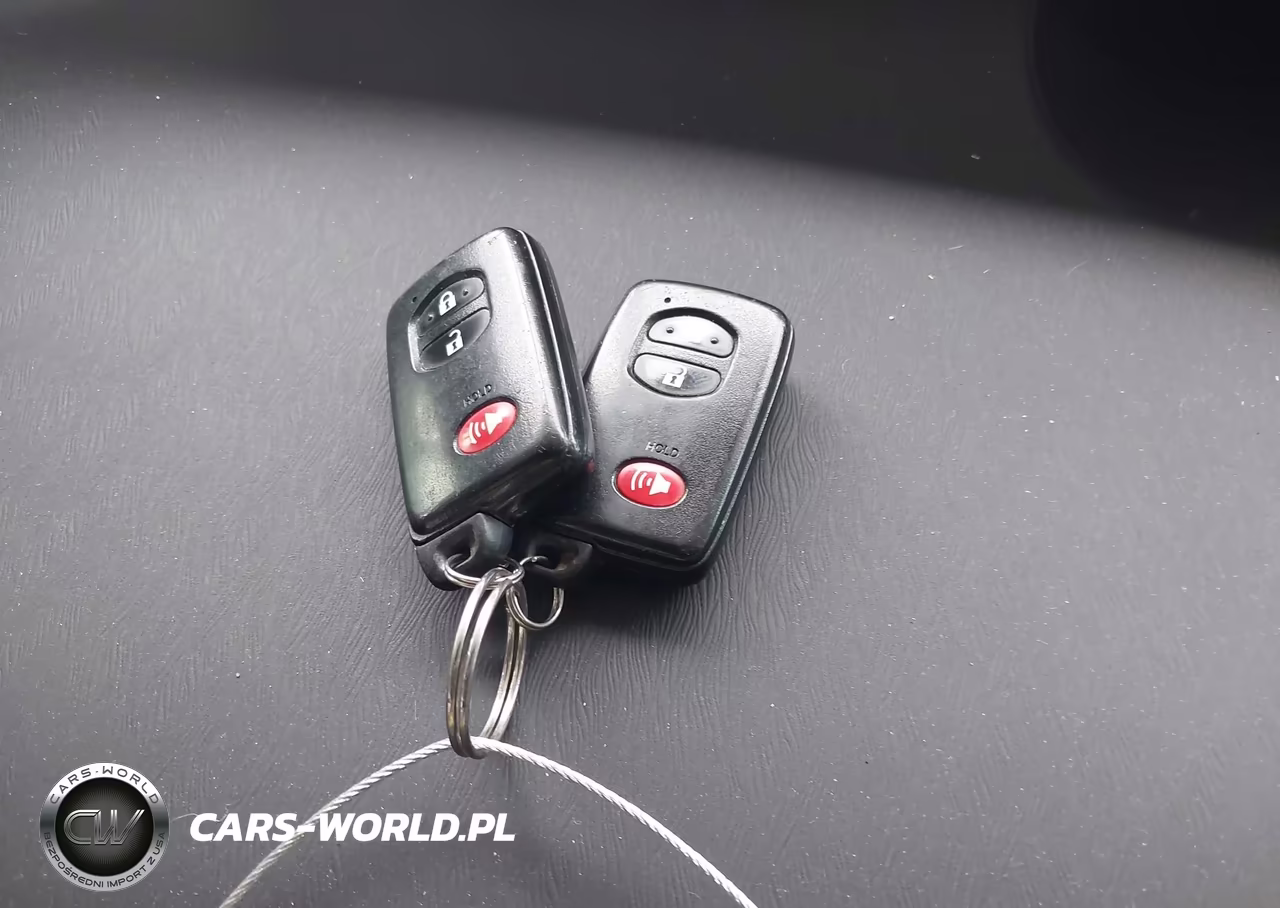 2012 Toyota Prius Two VIN:JTDKN3DU5C1479992 - 11