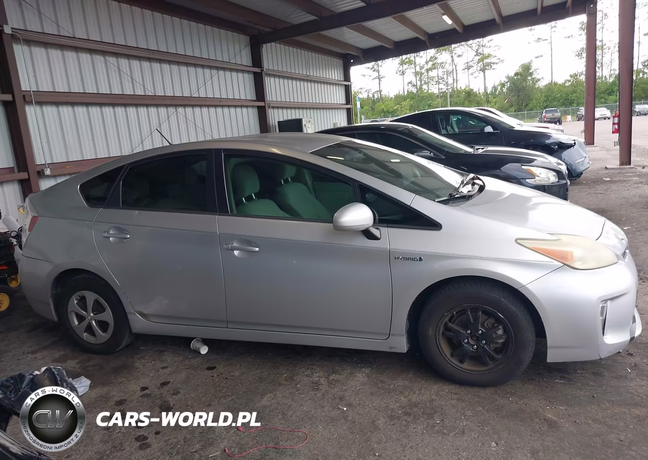 2012 Toyota Prius Two VIN:JTDKN3DU5C1479992 - 13