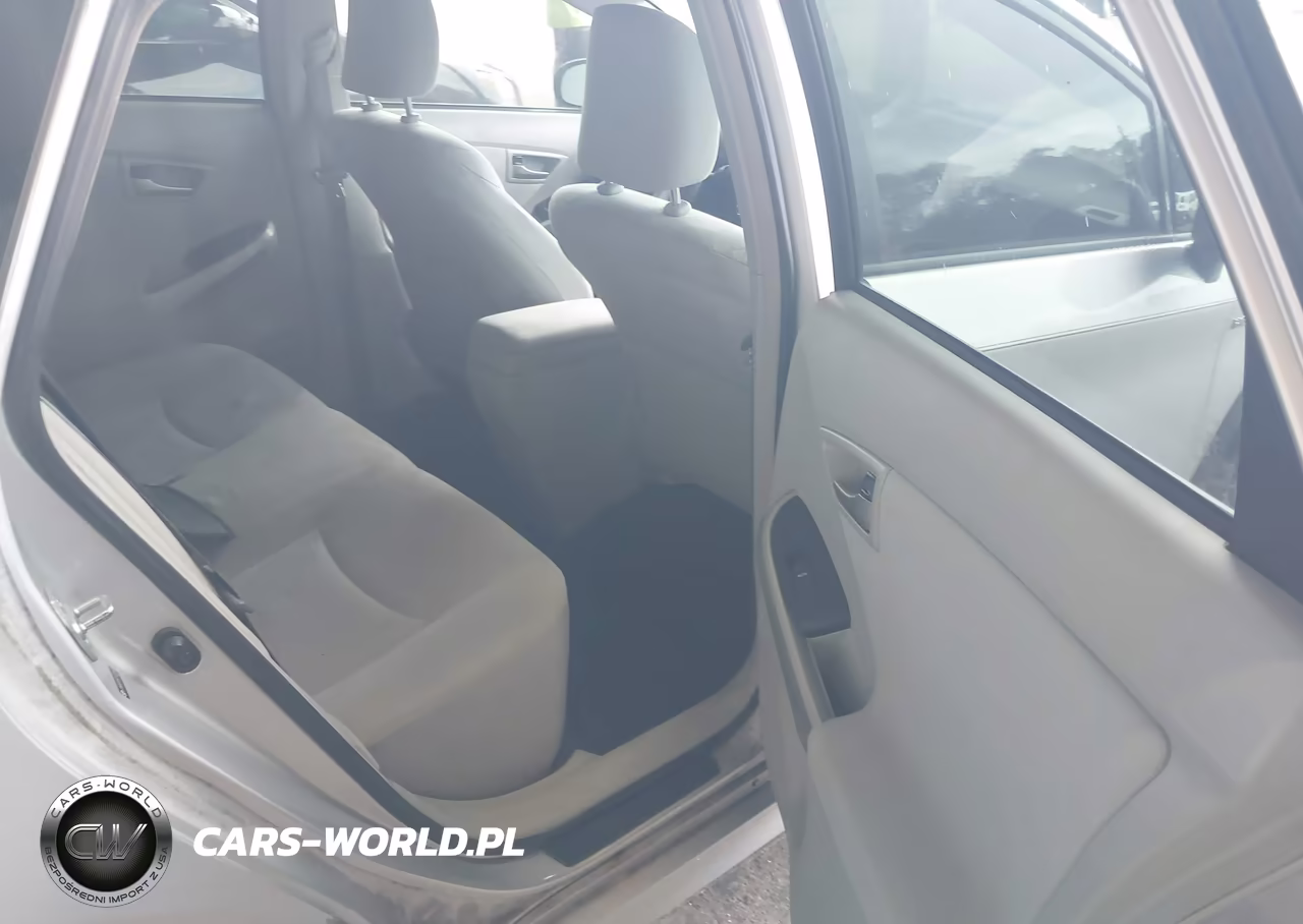 2012 Toyota Prius Two VIN:JTDKN3DU5C1479992 - 8