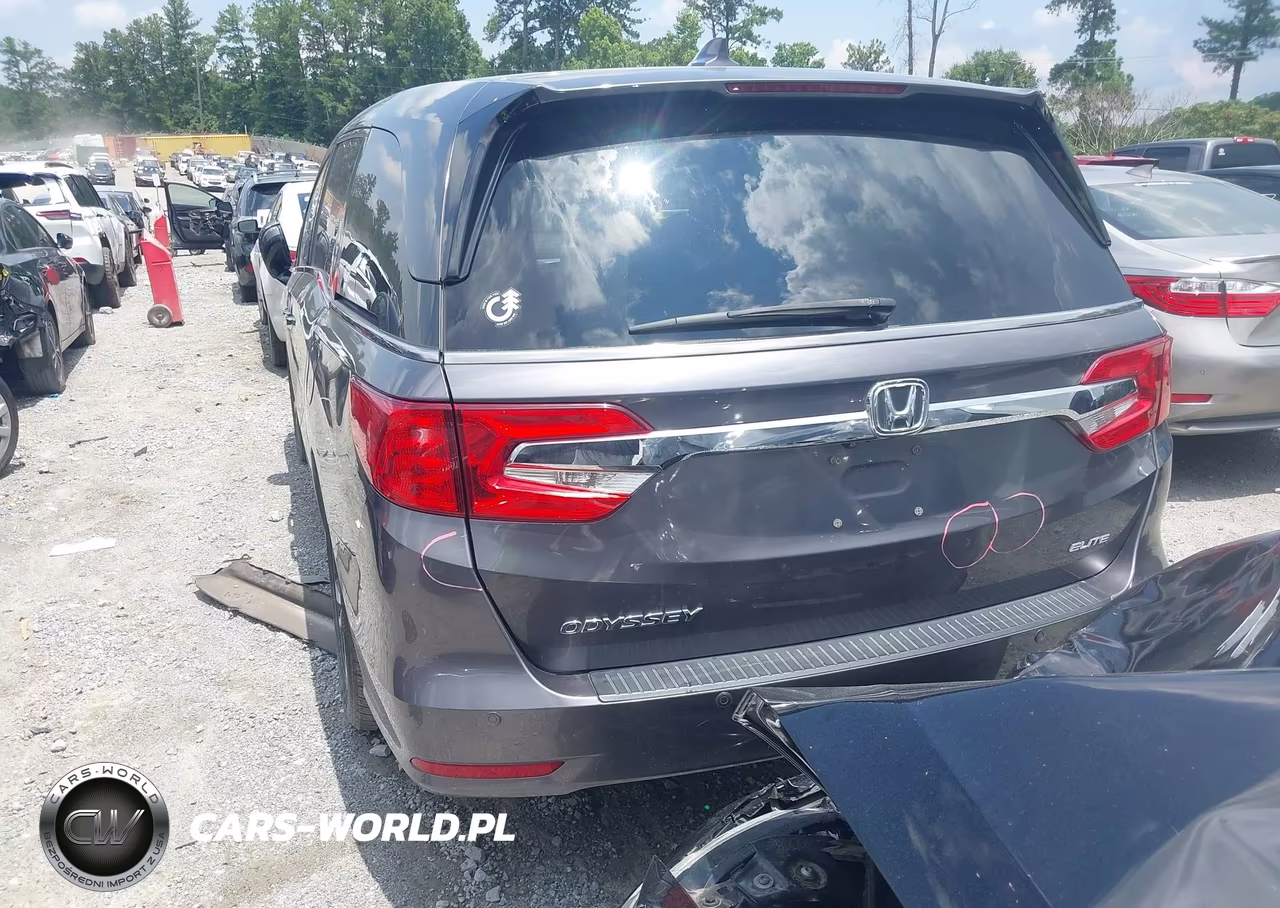 2019 Honda Odyssey Elite VIN:5FNRL6H97KB060771 - 3