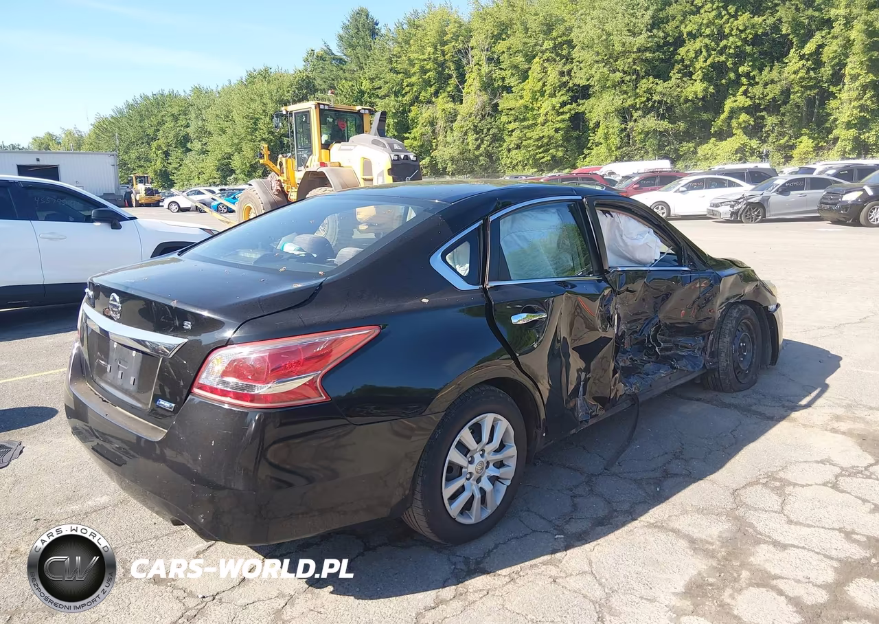 2013 Nissan Altima 2.5 S VIN:1N4AL3AP1DC160634 - 4