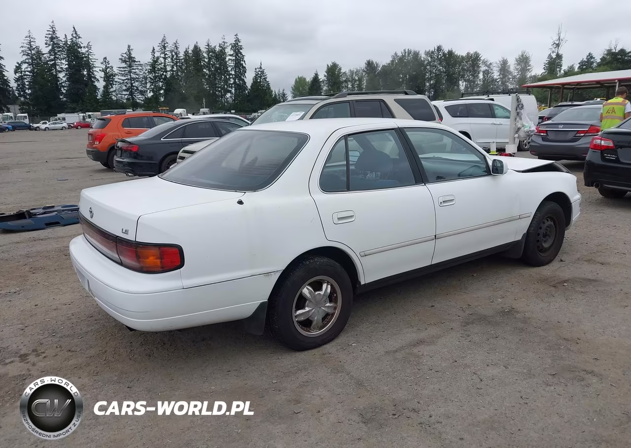 1992 Toyota Camry Le VIN:JT2SK12E9N0088077 - 4