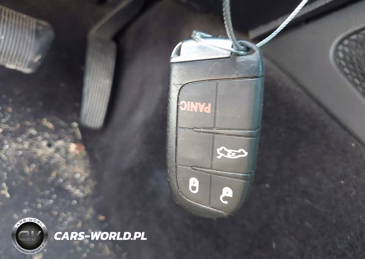 2017 Dodge Challenger Sxt VIN:2C3CDZAG2HH635878 - 11