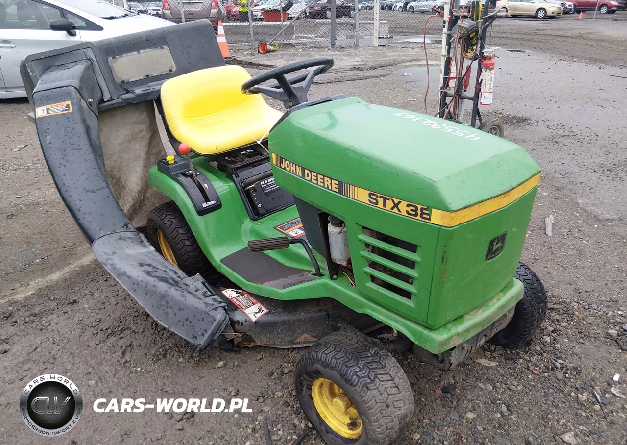 2006 John Deere Lawnmower