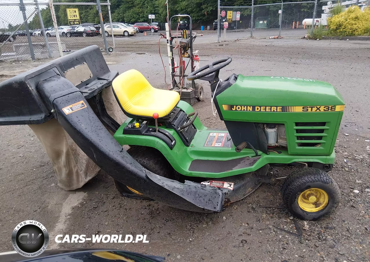 2006 John Deere Lawnmower VIN:M00STXD225238 - 14