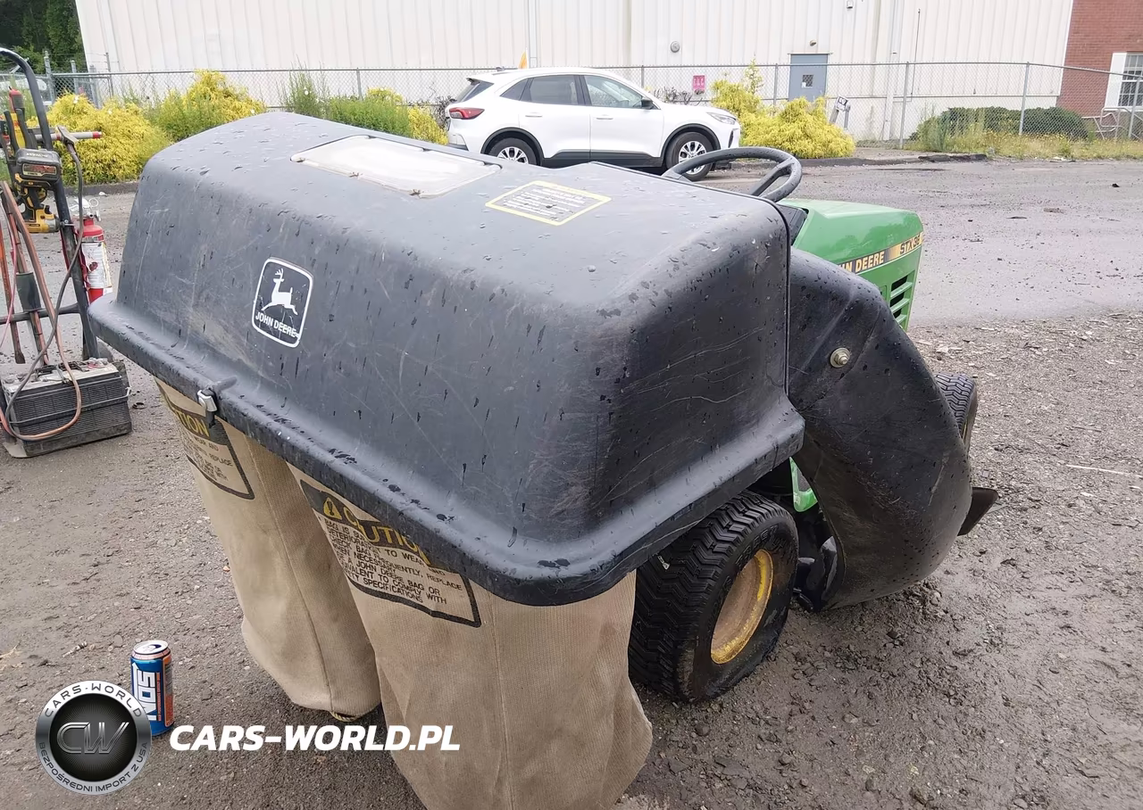 2006 John Deere Lawnmower VIN:M00STXD225238 - 4
