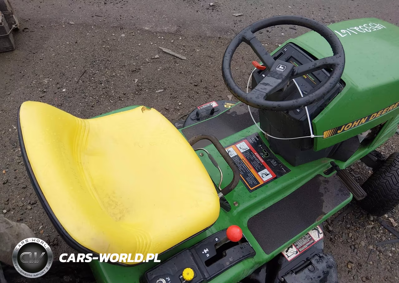 2006 John Deere Lawnmower VIN:M00STXD225238 - 5