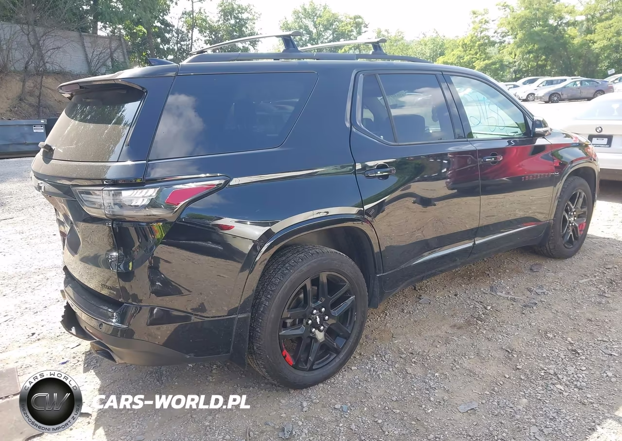 2018 Chevrolet Traverse Premier VIN:1GNEVJKW4JJ270124 - 4