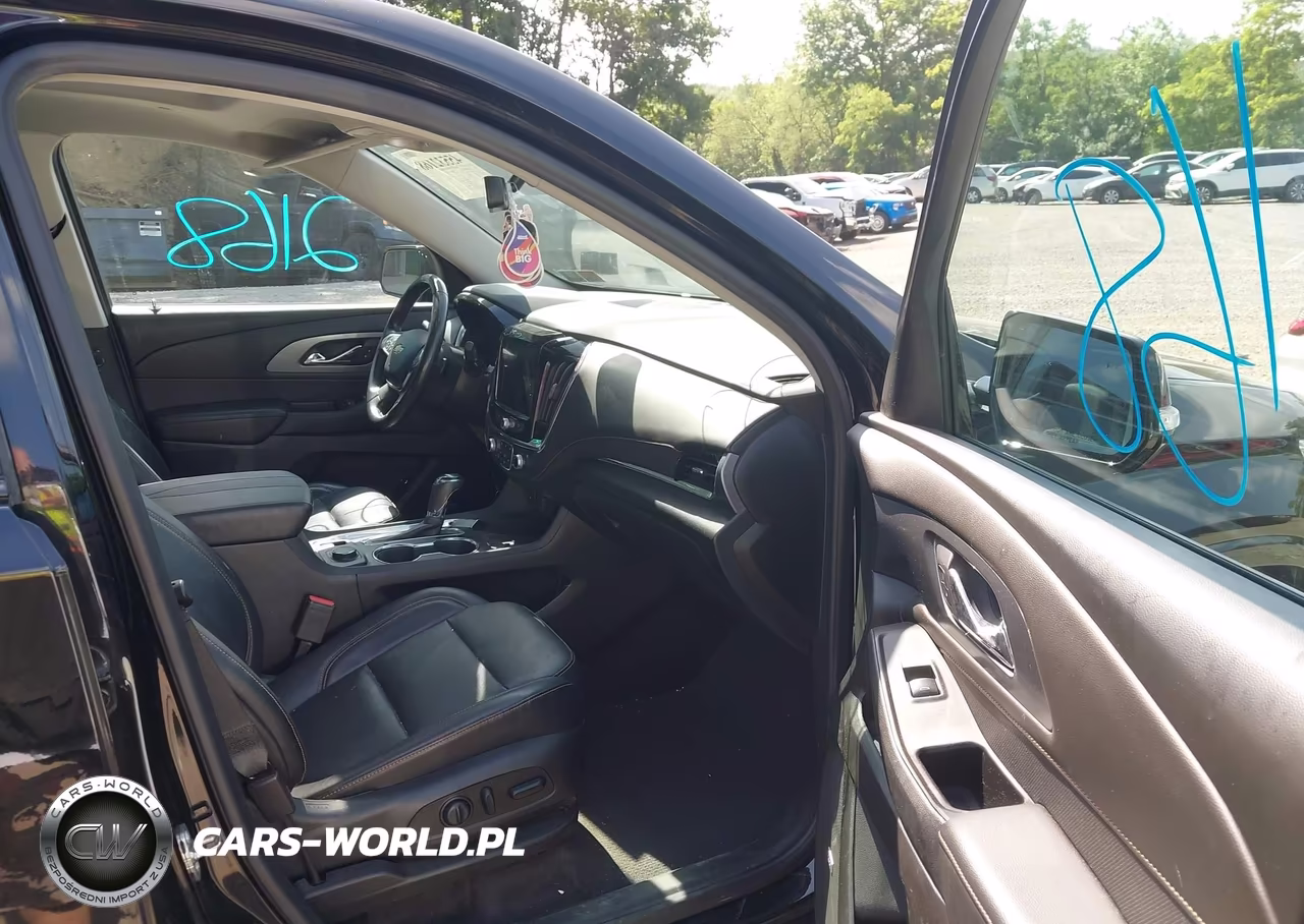 2018 Chevrolet Traverse Premier VIN:1GNEVJKW4JJ270124 - 5