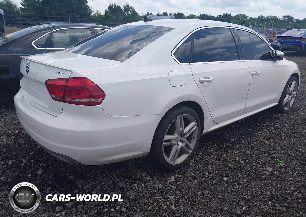 2012 Volkswagen Passat 2.0L Tdi Se VIN:1VWBN7A36CC072235 - 4
