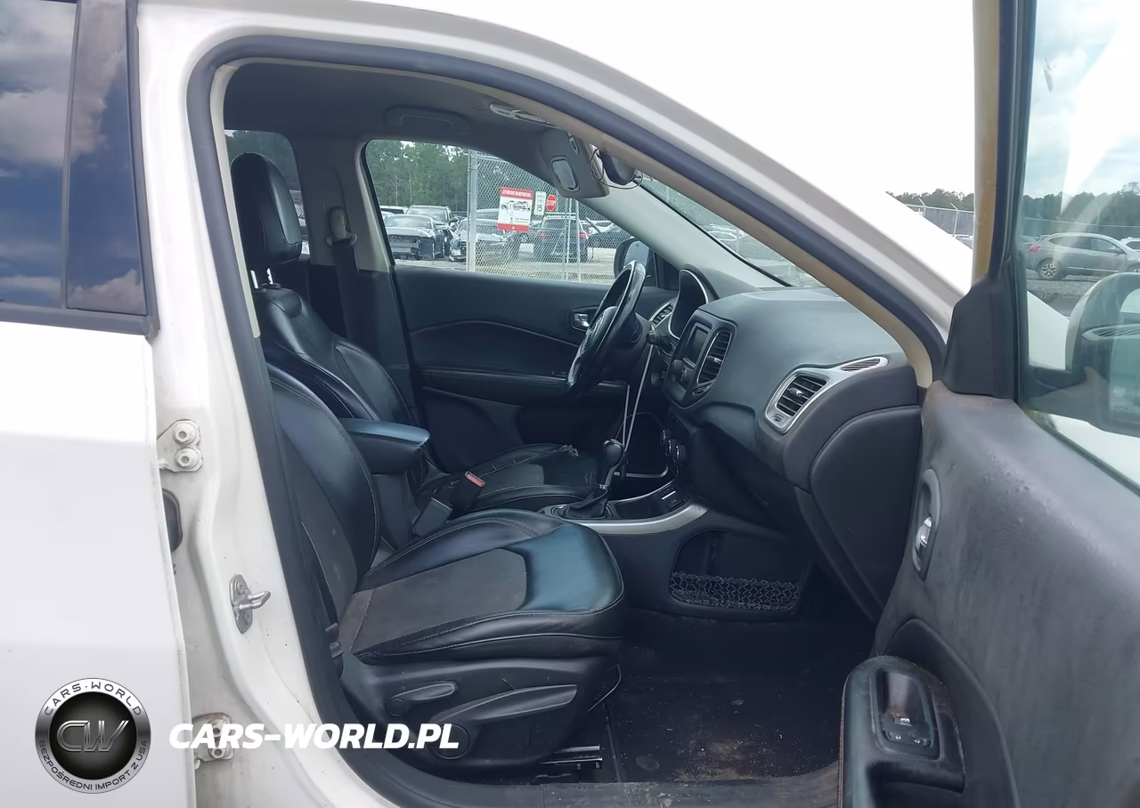 2018 Jeep Compass Latitude Fwd VIN:3C4NJCBB3JT256978 - 5
